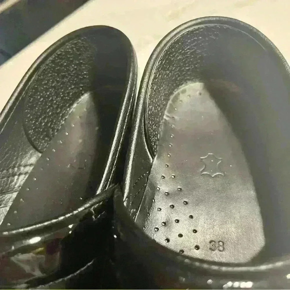 Dansko clogs patent leather size 38 - Picture 7 of 10